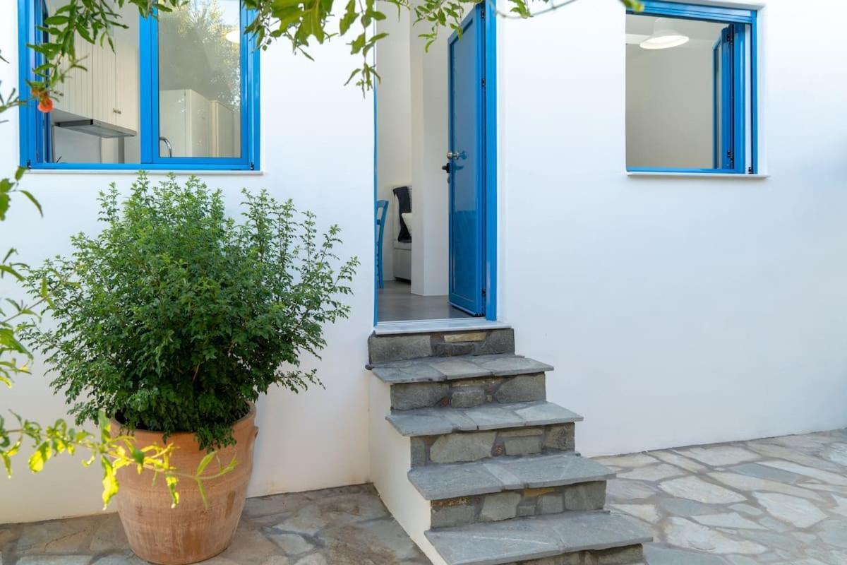 Blue Moon Apartments Makrýgialos 외부 사진